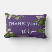 レトロエレガントフローラ名前をカスタムする文字ギフトバイオレット ランバークッション (正面)