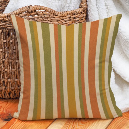 レトロオストライプのレンジ金ゴールドオリーブラストアーストーン クッション