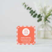 レトロオレンカスタムジのロゴとQRコード スクエア名刺 (スタンド正面)