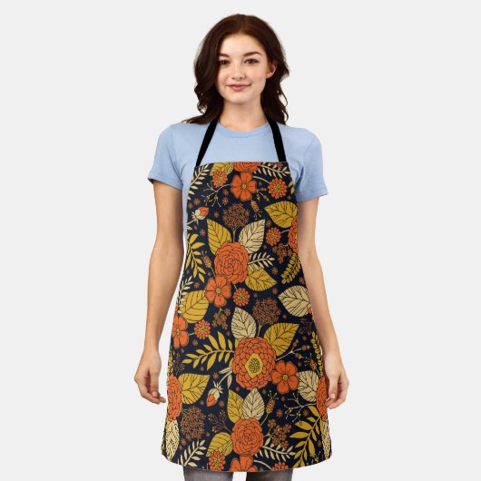レトロオレンジイエロー&ネイビーフローラ エプロン (着用した状態)