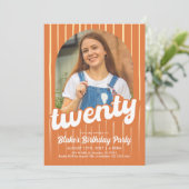 レトロオレンジ20番目の誕生日招待状 招待状 (スタンド正面)