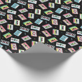 レトロオーディオテープ、80sスタイルパターン。 ラッピングペーパー (角)