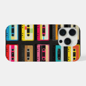 レトロカセットテープ柄 - ビンテージミュージック iPhoneケース (裏面横)