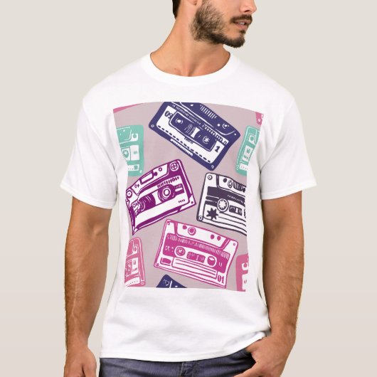 レトロカセットテープ、手書きパターン。 Tシャツ (正面)