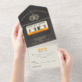 レトロカセットテープOldie But Goodie 結婚's オールインワン招待状 (貼ってはがせる)