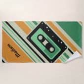 レトロカセット名前をカスタムするビーチタオル ビーチタオル (正面)