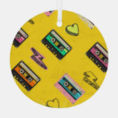 レトロカセット： 80の愛パーティーデザイン ガラスオーナメント (裏面)