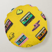 レトロカセット： 80の愛パーティーデザイン ラウンドクッション (裏面)