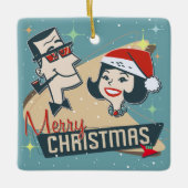レトロカップルのクリスマスヴィンテージ1950の休日 セラミックオーナメント (正面)