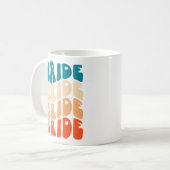 レトロカラフルの花嫁が花嫁になるためのプレゼント コーヒーマグカップ (正面左)