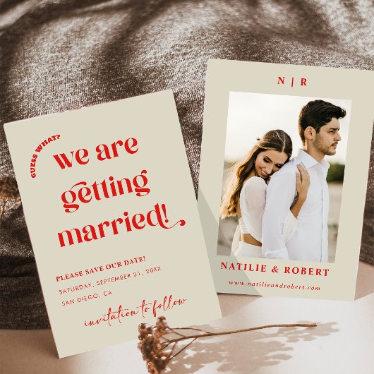 レトロカラフルをテーマに日付を保存 招待状