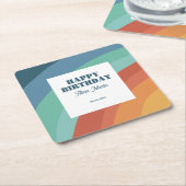 レトロカラフルグルーヴィレインボーハッピーバースデー スクエアペーパーコースター (アングル)