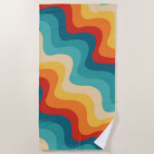 レトロカラフルスタイルの対角波 ビーチタオル (正面)