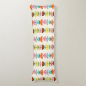 レトロカラフルネスト抱き枕 ボディピロー (正面縦)