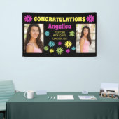 レトロカラフルヒッピー花2写真卒業 横断幕 (トレードショー)