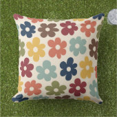 レトロカラフル花柄 アウトドアクッション (芝生)