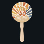 レトロカラフルSun Groovy Wave Hello 40th Birthday ハンドファン<br><div class="desc">私たちの転がレトロSun Groovy Wave 40thバースデーカラフル招待状ハンドファンと40を回すと良い時間を楽しみなさい！これらの陽気で活気のあるハンドファンはあなたの誕生祝いのための完璧なアクセサリーである。レトロな太陽のデザインとグルーヴな波のパターンを備え、これらのハンドファンはあなたのパーティーに懐かしい雰囲気を持って忘れられない。</div>