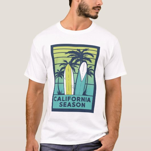 レトロカリフォルニアサーフボードアート – Summer Coastline Tシャツ (正面)