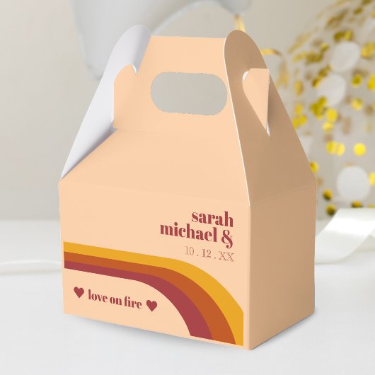 レトロカーブストライプアーチラブオンファイア結婚ーズ フェイバーボックス