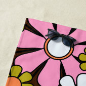 レトロガーデンフラワーグルーヴィ60s 70s花柄 ビーチタオル (インサイチュ)