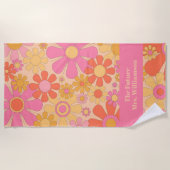 レトロガーデンフラワーズ60s 70s花柄の花嫁 ビーチタオル (正面)