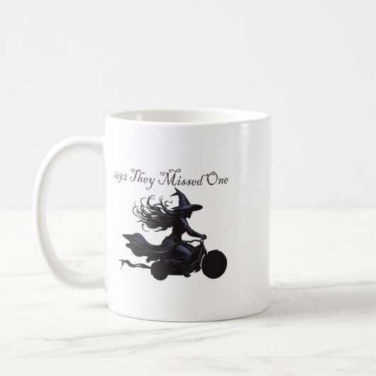 レトロガールズトリップサレム1692恋しく思彼らは1つの魔女 コーヒーマグカップ (左)