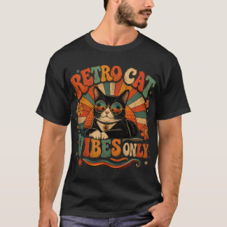 レトロキャットのビブスだけのビンテージキャットデザイン Tシャツ
