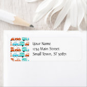 レトロキャンピングトレーラーターコイズオレンジヴィンテージカー ラベル (インサイチュ)