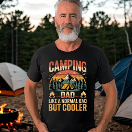 レトロキャンプおやじ ノーマルおやじよりクールなキャンプファザー Tシャツ