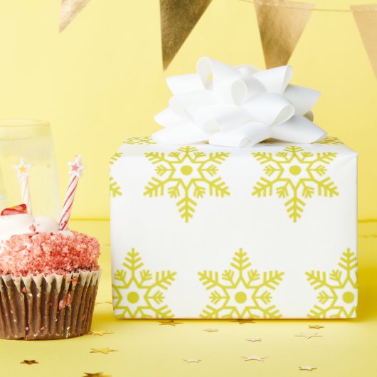 レトロクリスマスイエロースノーフレークヴィンテージ ラッピングペーパー (誕生日パーティー)