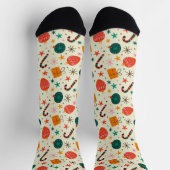 レトロクリスマスオーナメントとギフトパターン ソックス (上部)