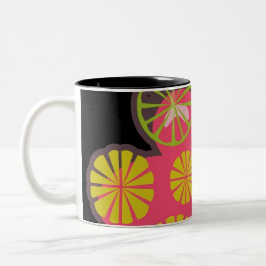 レトロクリスマス応援inすべてのカップ ツートーンマグカップ (左)