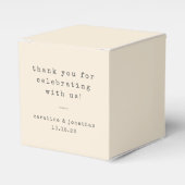 レトロクリームタイプライターカスタムウェディングサンキュー フェイバーボックス (正面サイド)