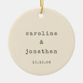 レトロクリームタイプライターカスタムウェディングフォト セラミックオーナメント (正面)