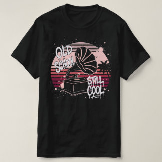 レトログラモフォン オールドスクールはクール Tシャツ