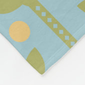 レトログリーンとブルーかわいい民俗花の柄 フリースブランケット (角)