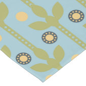 レトログリーンとブルーかわいい民俗花の柄 ロングテーブルランナー (コーナー)