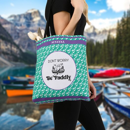 レトログリーンウォーターパターンカヌートター名前をカスタムする トートバッグ