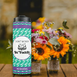 レトログリーンパターンカヌートター名前をカスタムする タンブラー