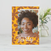 レトログルービーフラワー写真テンプレート三十誕生日 招待状 (スタンド正面)