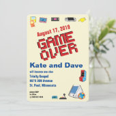 レトロゲーム好きの楽しいカップルが結婚しました 🎮 招待状 (スタンド正面)
