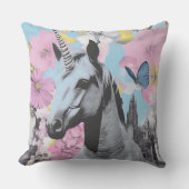 レトロコケットピンク&ブルーユニコーンコラージュ クッション (正面)
