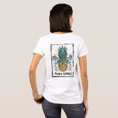 レトロコニーアイランドビーチのアートワーク Tシャツ (裏面フル)