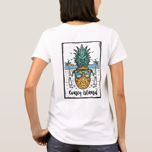 レトロコニーアイランドビーチのアートワーク Tシャツ (裏面)