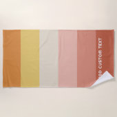 レトロコーラルストライプサンミニマルセリフ名 ビーチタオル (正面)