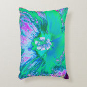 レトロサイケデリックグリーンとホットピンクのハイビスカス アクセントクッション (正面(垂直))