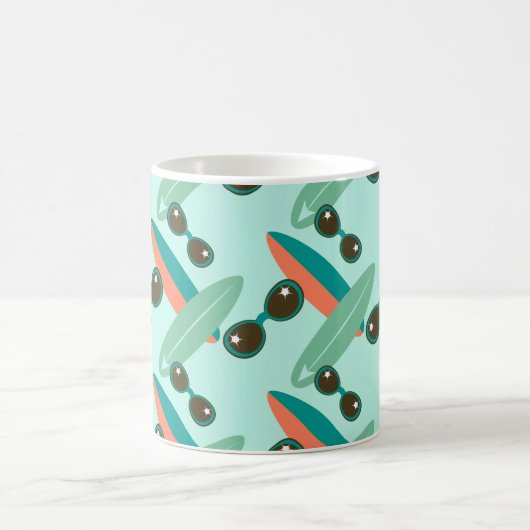 レトロサングラスとサーフボード コーヒーマグカップ (中央)