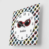 レトロサングラスレッドイエローブルーパーソナライズされた スクエア壁時計 (傾斜)