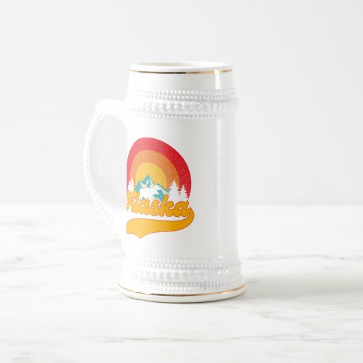 レトロサンセットアラスカジュヌームース0マウンテンズワイルド ビールジョッキ (正面左)