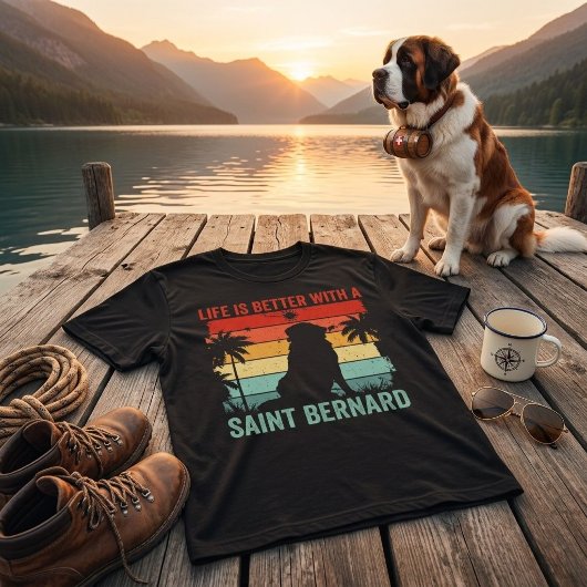 レトロサンセットセントバーナードの優しい存在 Tシャツ